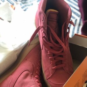 Blazer Mid ‘77 Suede